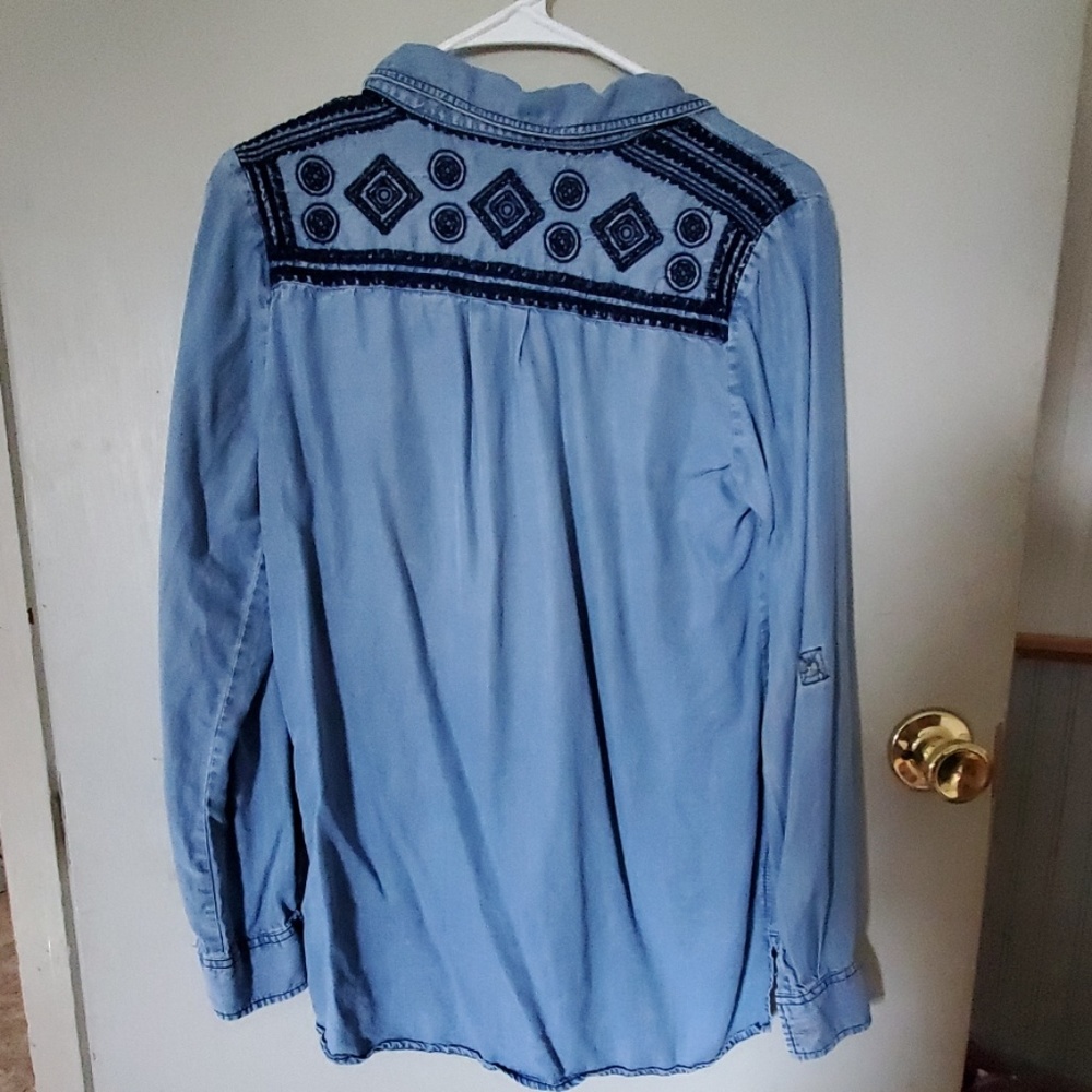 Embroidered denim shirt